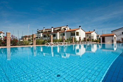 Villaggio dell'Orologio : Maestrale - Street View (Caorle, Italia ...